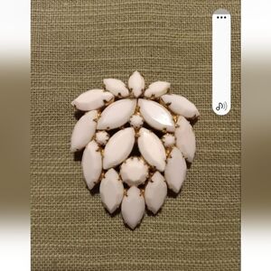 Vintage 50's-60's Milk Glass Brooch